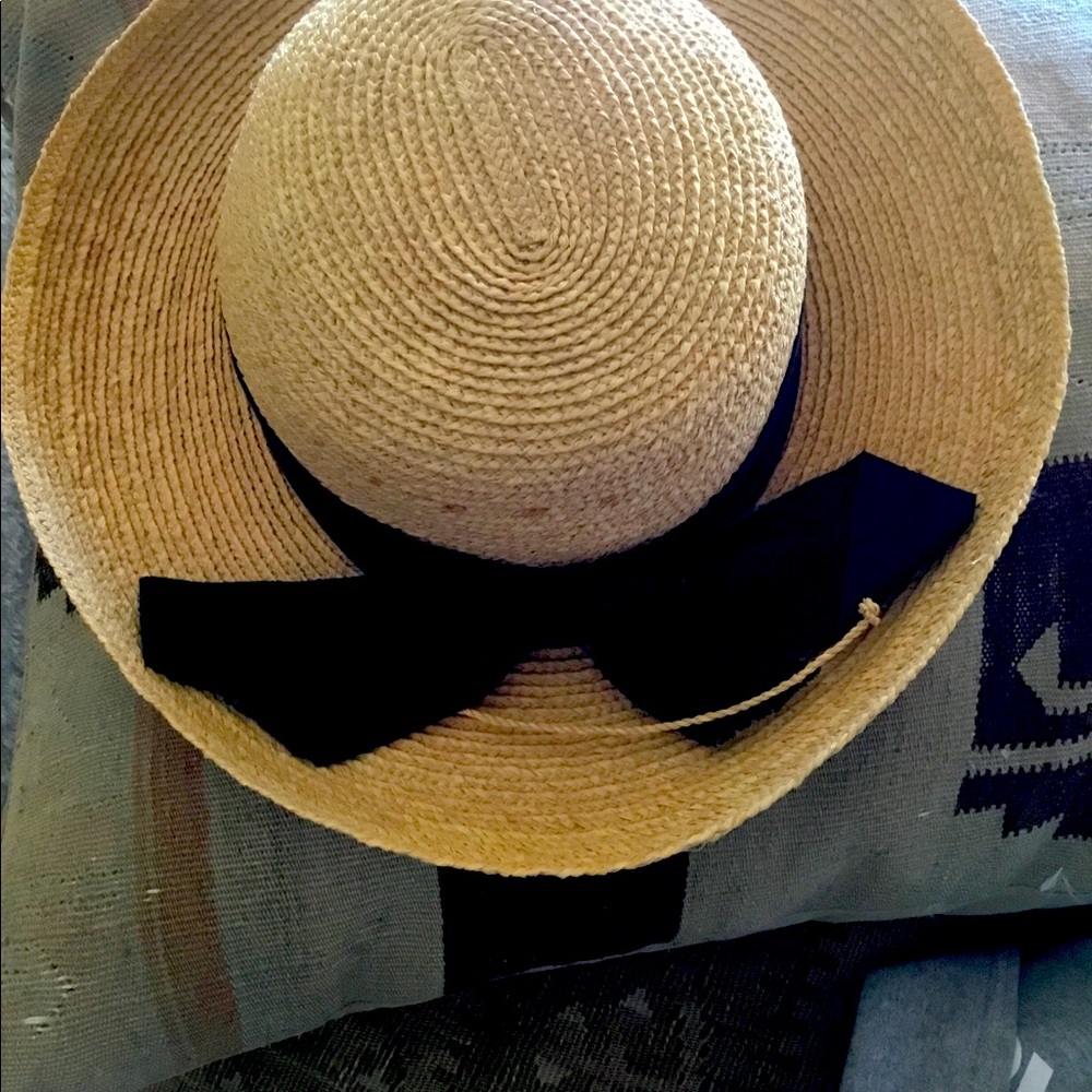 Helen Kaminski Hat